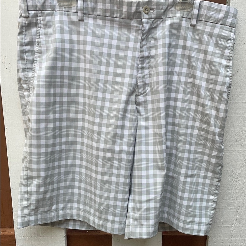 Nike Mens Gray Checkered Golf Shorts Size 38